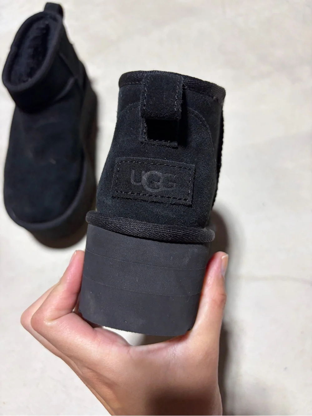 UGG classic ultra mini platform Black boots 6